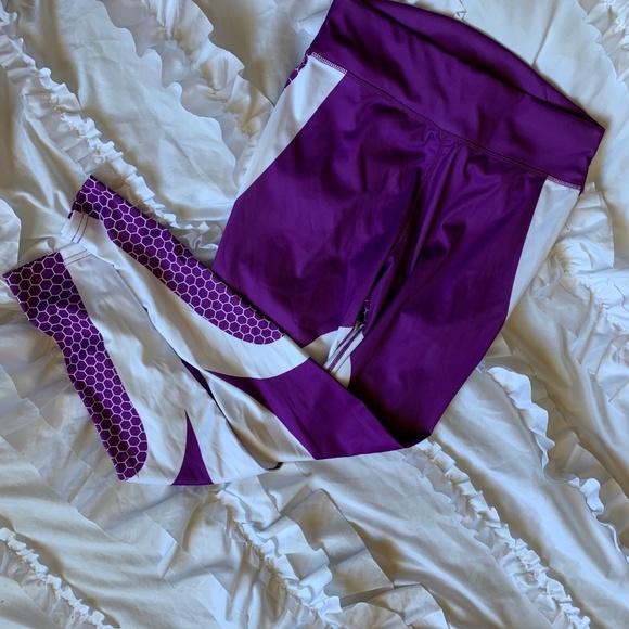 Honeycomb leggings (purple) - Picture 2 of 3